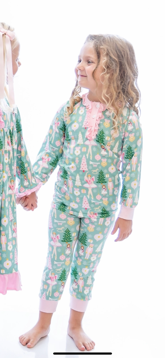 Nutcracker lounge set